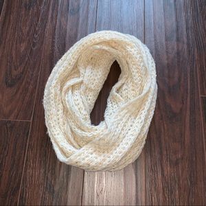 Knit infinity scarf